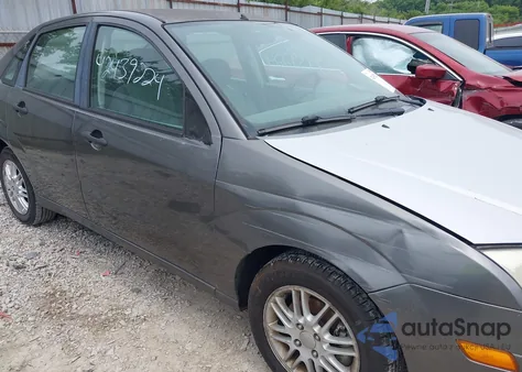 2005 Ford Focus Zx4 из США, поврежденный, VIN 1FAFP34NX5W290755